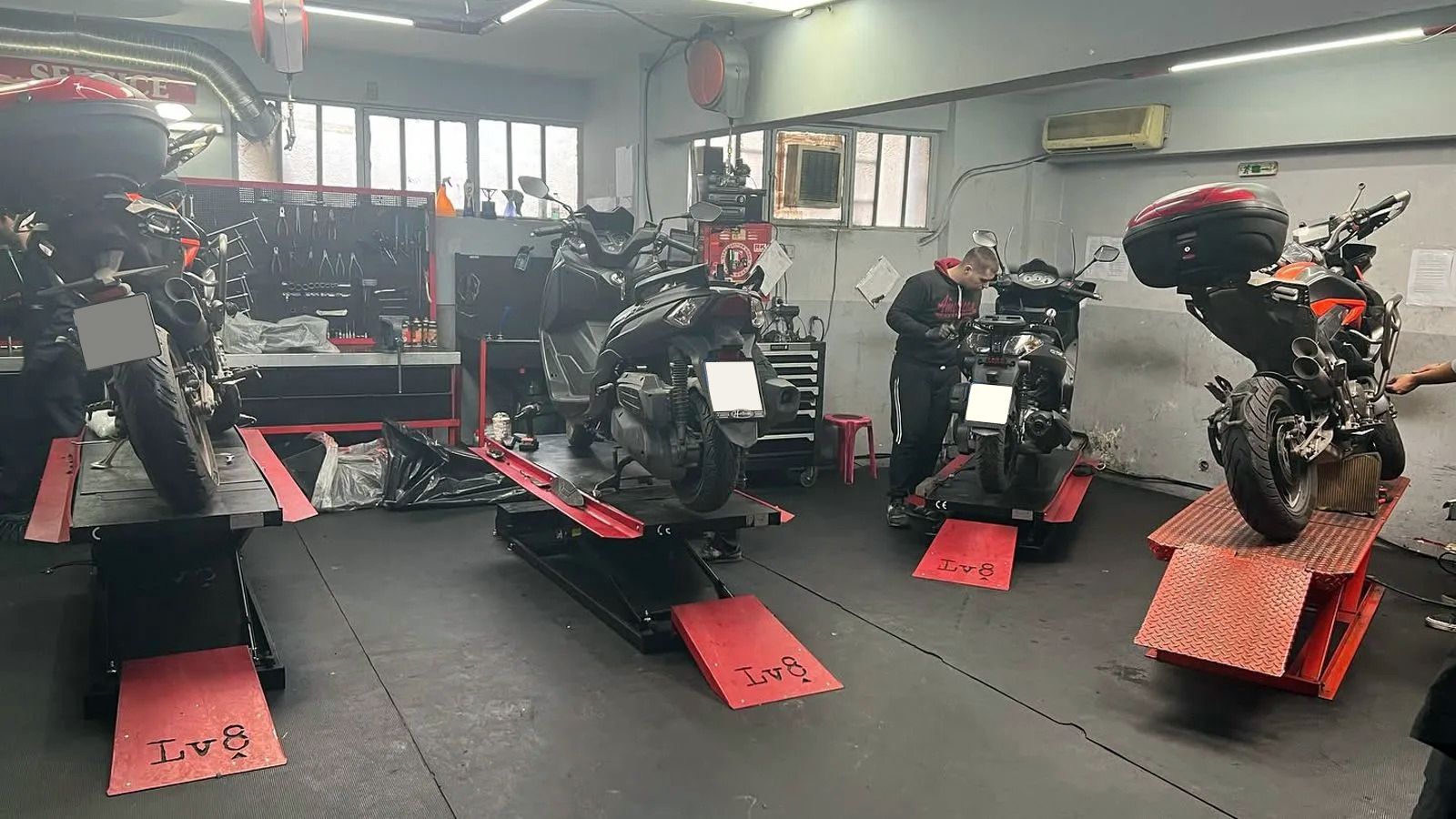 HARITOS MOTO: Από το 1989, μια οικογένεια μεγαλώνει μαζί με τη μοτοσυκλέτα